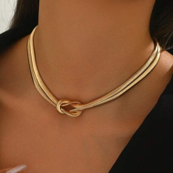18K Gold Filled Knot Choker Necklace | 15.7" + 2.8" - Picture 2 of 4